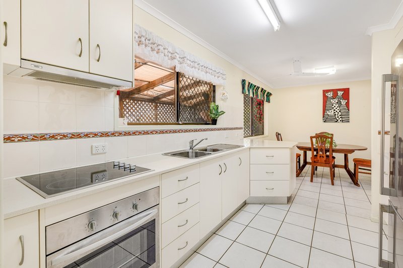 Photo - 2/20 Baldwin Street, Golden Beach QLD 4551 - Image 8