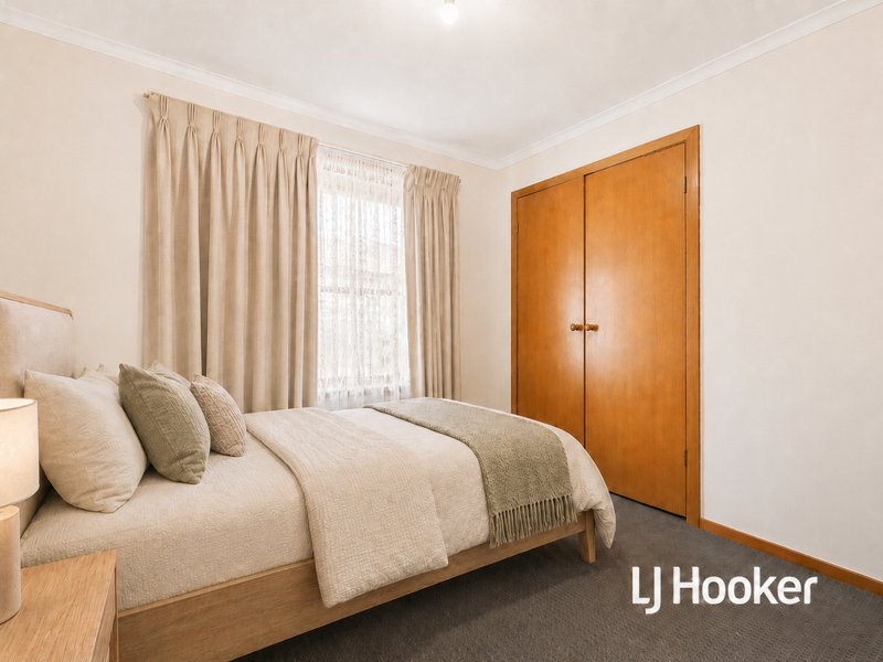 Photo - 2/20 Branton Road, Hoppers Crossing VIC 3029 - Image 8