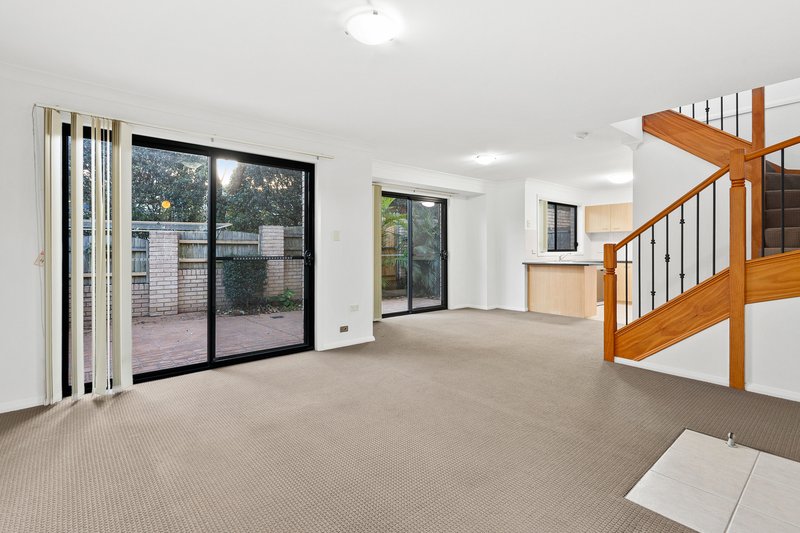 Photo - 2/20 Brian Street, Fairy Meadow NSW 2519 - Image 2