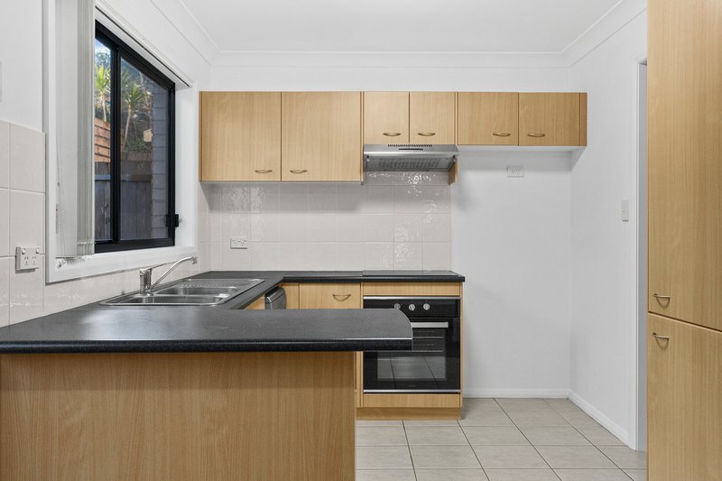 Photo - 2/20 Brian Street, Fairy Meadow NSW 2519 - Image 3