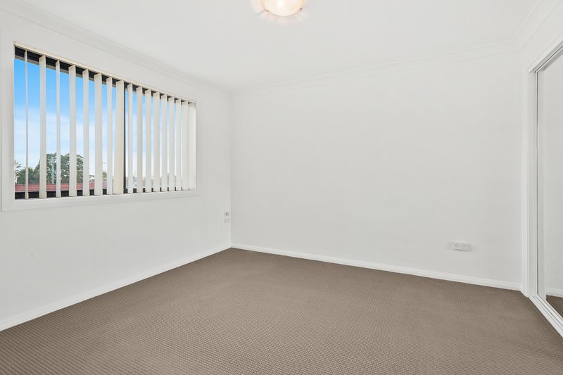 Photo - 2/20 Brian Street, Fairy Meadow NSW 2519 - Image 4