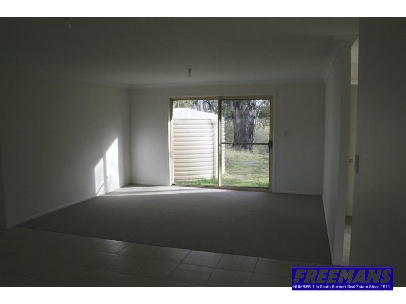 Photo - 2/20 Bunya Drive, Yarraman QLD 4614 - Image 3