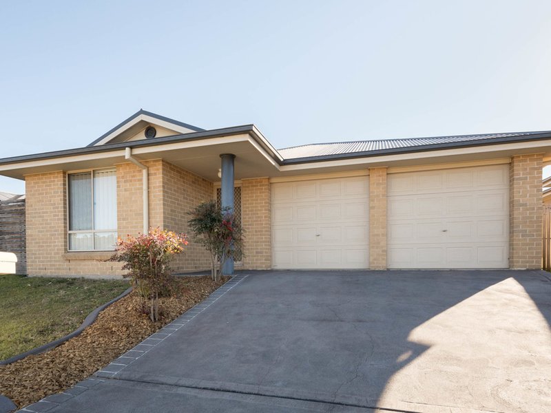 2/20 Conder Crescent, Metford NSW 2323