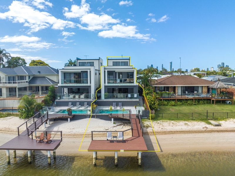 2/20 Delungra Street, Broadbeach Waters QLD 4218