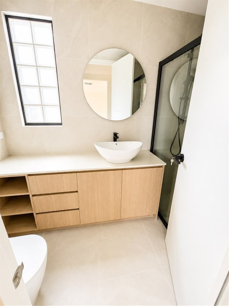Photo - 2/20 Duffy Street, Essendon North VIC 3041 - Image 12