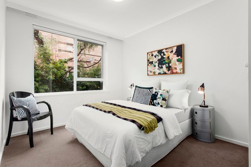 Photo - 2/20 Dunoon Street, Murrumbeena VIC 3163 - Image 5