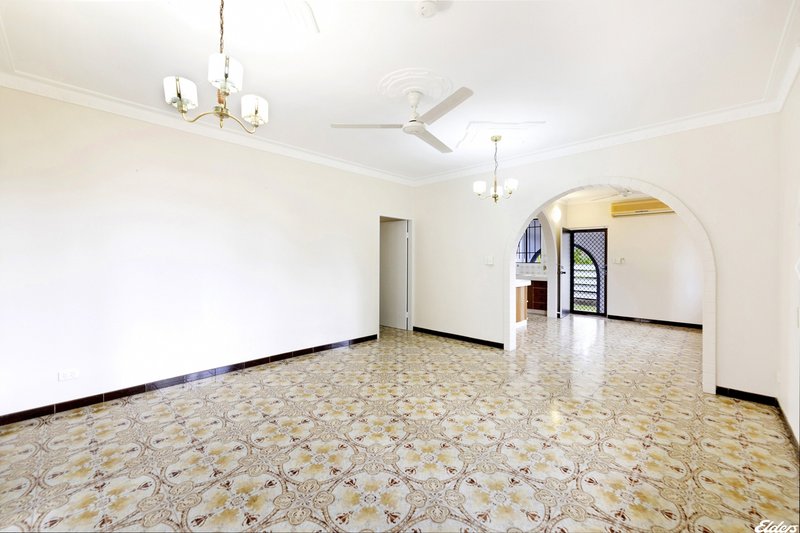 Photo - 2/20 Easther Crescent, Coconut Grove NT 0810 - Image 2