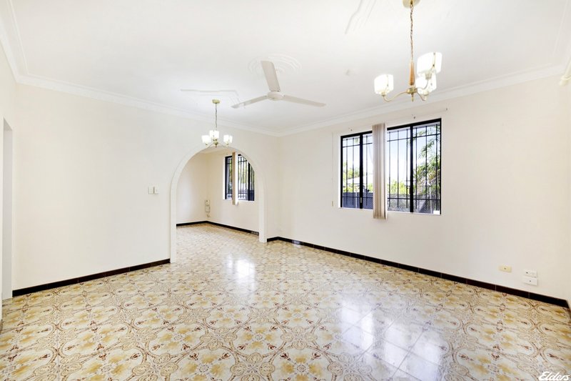 Photo - 2/20 Easther Crescent, Coconut Grove NT 0810 - Image 3