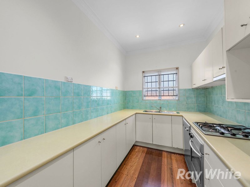 Photo - 220 Edinburgh Castle Road, Wavell Heights QLD 4012 - Image 9