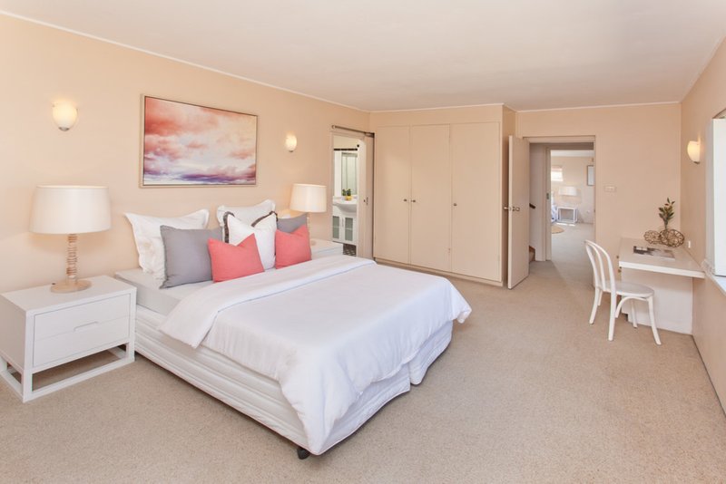 Photo - 220 Edinburgh Road, Castlecrag NSW 2068 - Image 6