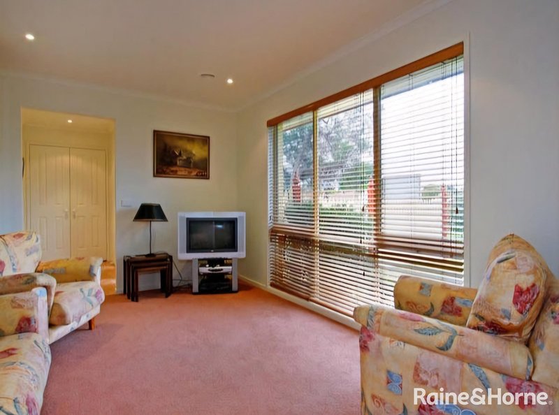 Photo - 220 Eighth Avenue, Rosebud VIC 3939 - Image 2