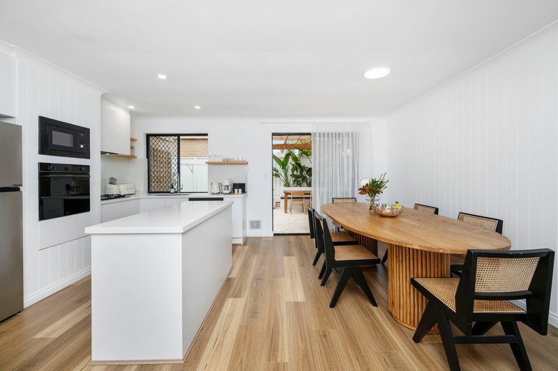 Photo - 2/20 Ewen Street, Scarborough WA 6019 - Image 1