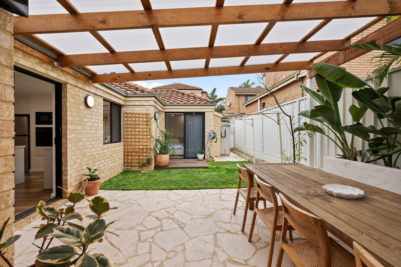 Photo - 2/20 Ewen Street, Scarborough WA 6019 - Image 32