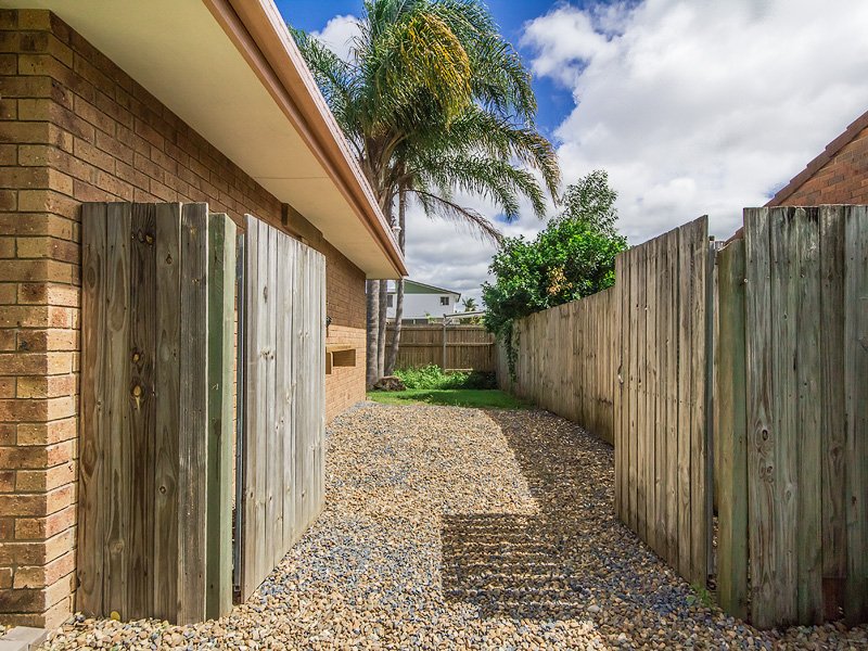 Photo - 2/20 Fortune Street, Coomera QLD 4209 - Image 13