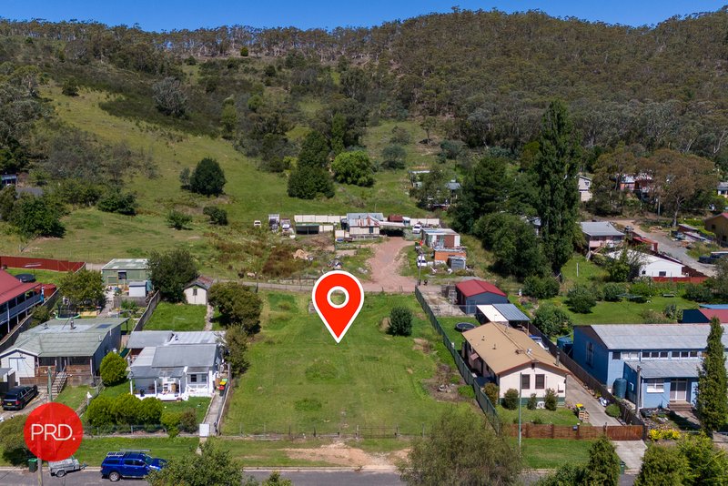 Photo - 220 Foxlow Street, Captains Flat NSW 2623 - Image 3