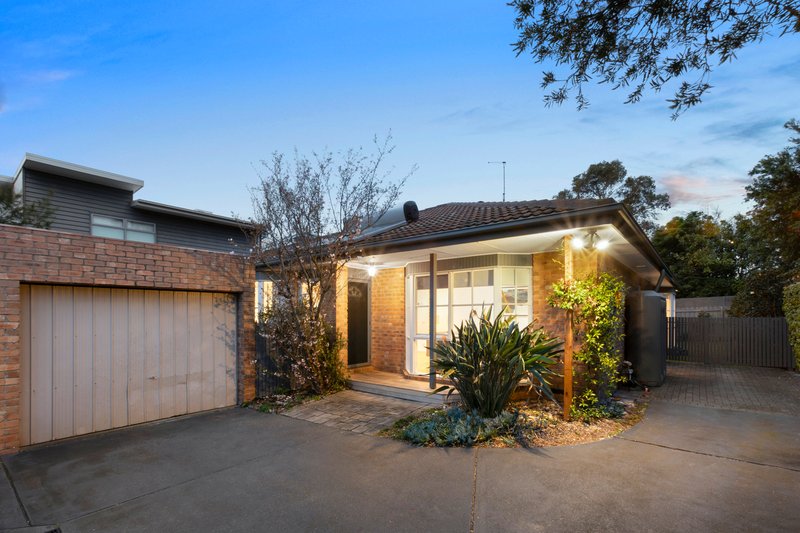 Photo - 2/20 Gillman Street, Cheltenham VIC 3192 - Image 1