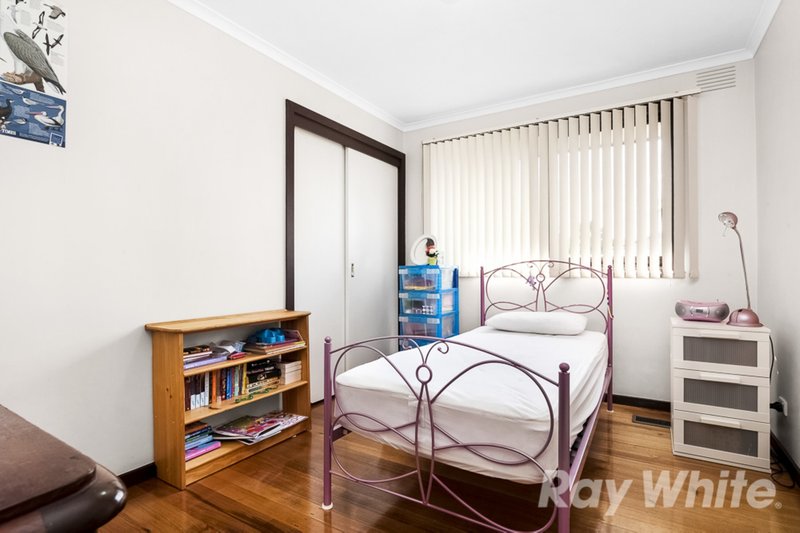 Photo - 220 Gladstone Road, Dandenong North VIC 3175 - Image 6