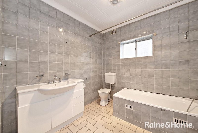 Photo - 2/20 Gloucester Street, Rockdale NSW 2216 - Image 4