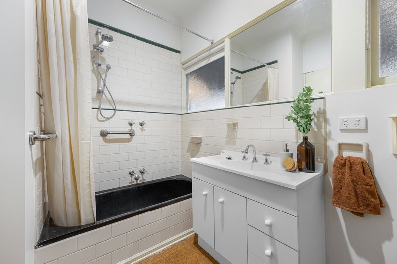 Photo - 220 Haddon School Road, Haddon VIC 3351 - Image 17