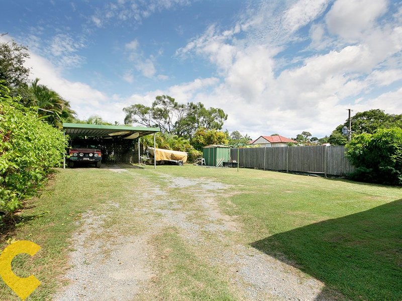 Photo - 220 Hamilton Road, Wavell Heights QLD 4012 - Image 12