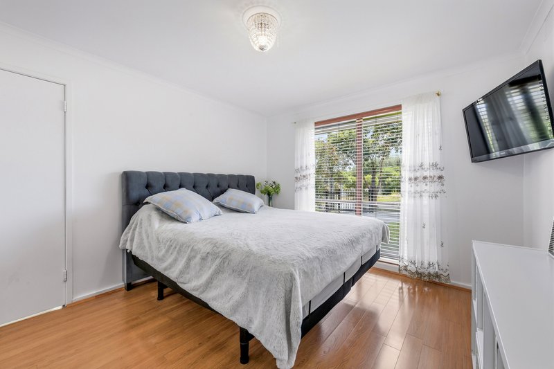 Photo - 220 Hawthorn Road, Vermont South VIC 3133 - Image 12