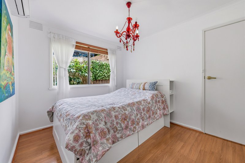 Photo - 220 Hawthorn Road, Vermont South VIC 3133 - Image 13