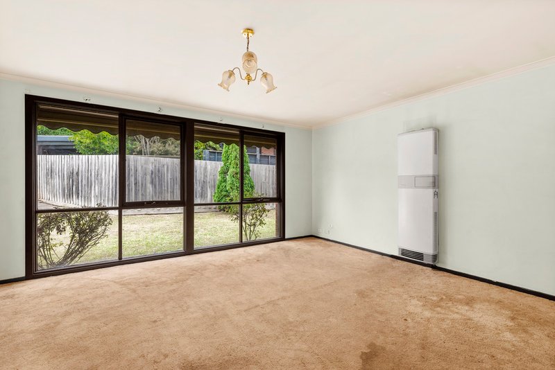 Photo - 2/20 Highton Street, Ringwood East VIC 3135 - Image 7