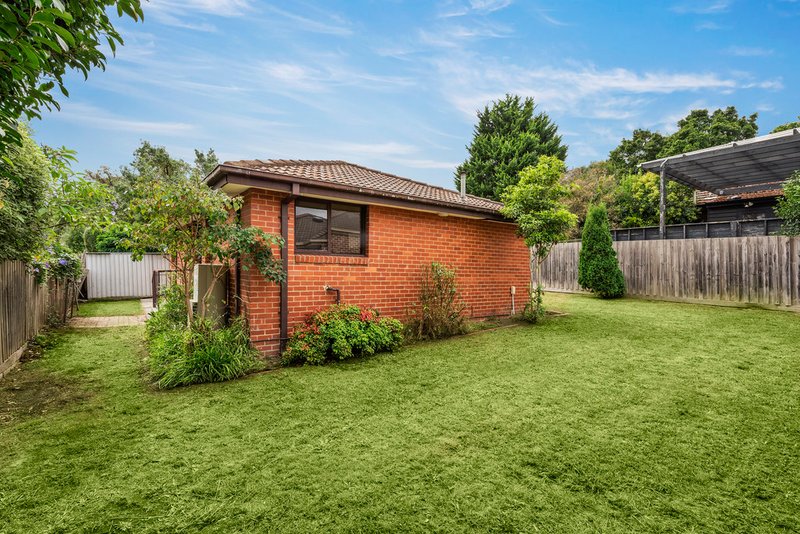 Photo - 2/20 Highton Street, Ringwood East VIC 3135 - Image 9