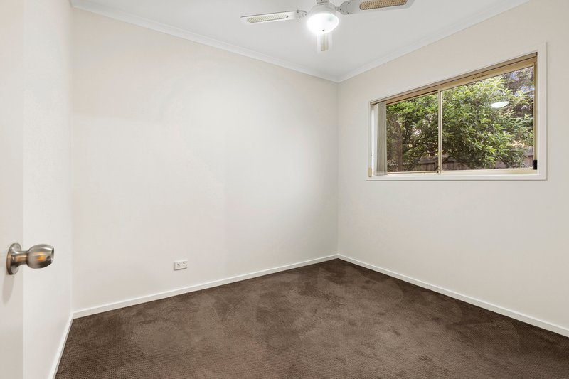 Photo - 2/20 Jania Street, Lara VIC 3212 - Image 9