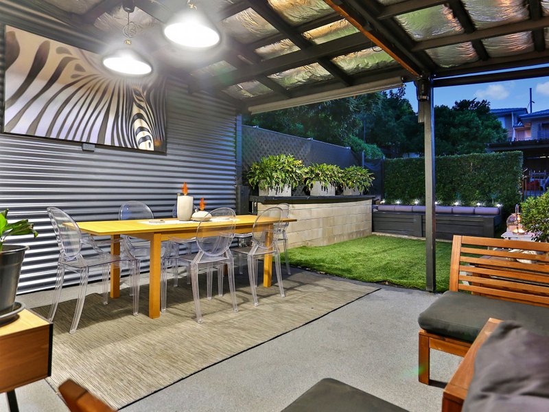 Photo - 2/20 Lochaber Street, Dutton Park QLD 4102 - Image 13