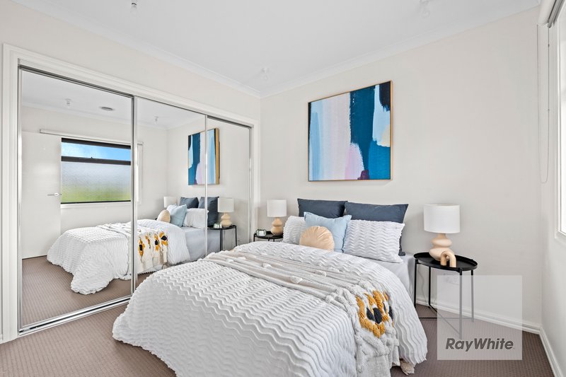Photo - 2/20 Lowell Avenue, Kingsbury VIC 3083 - Image 10