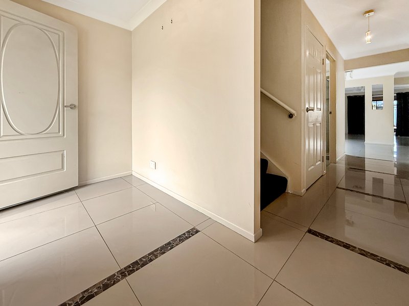 Photo - 220 Macdonald Drive, Narangba QLD 4504 - Image 2