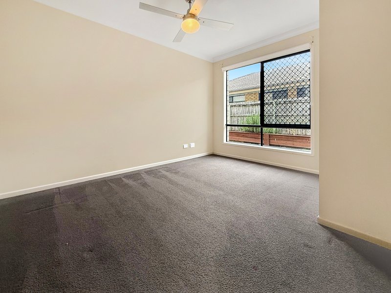 Photo - 220 Macdonald Drive, Narangba QLD 4504 - Image 17