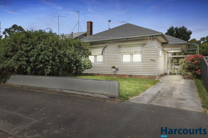 220 Main Road, Golden Point VIC 3350