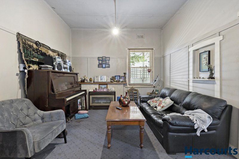 Photo - 220 Main Road, Golden Point VIC 3350 - Image 6