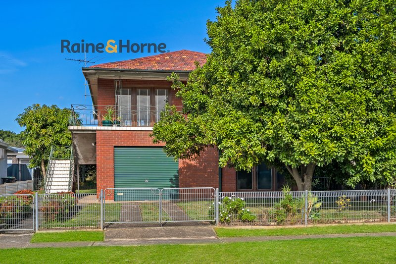 Photo - 220 Memorial Avenue, Liverpool NSW 2170 - Image 1