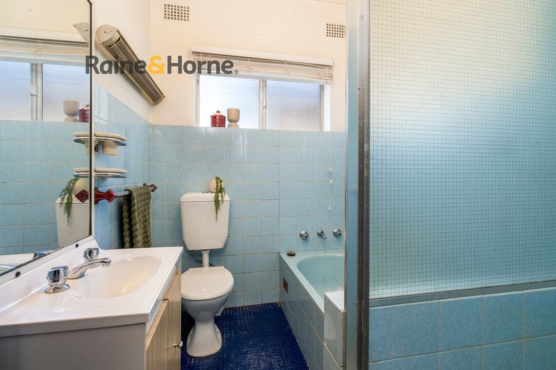 Photo - 220 Memorial Avenue, Liverpool NSW 2170 - Image 9