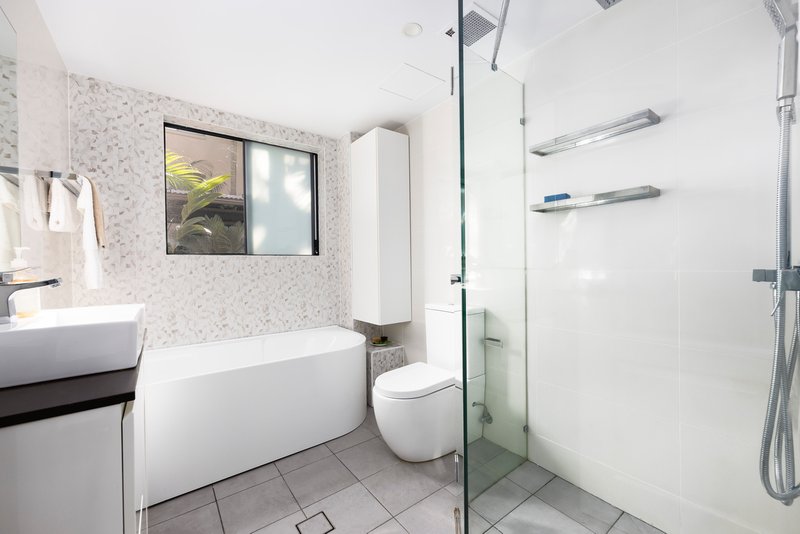 Photo - 2/20 Mooramba Road, Dee Why NSW 2099 - Image 7