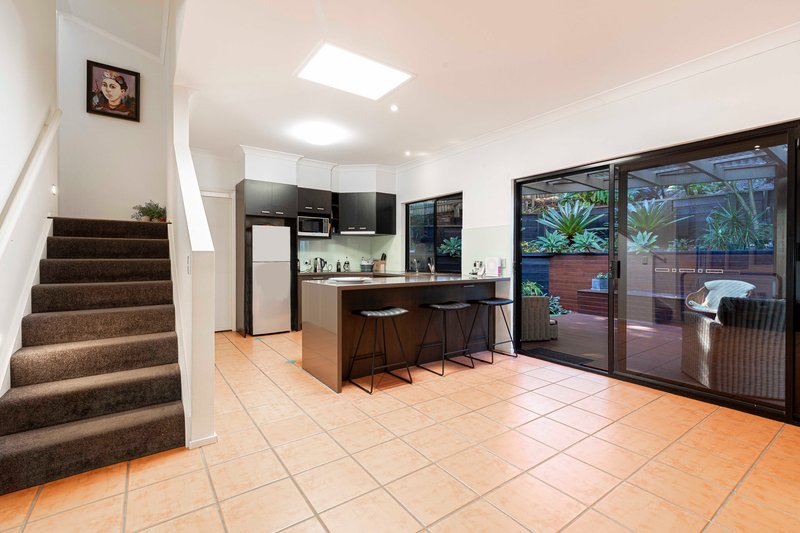 Photo - 2/20 Nebula Street, Sunshine Beach QLD 4567 - Image 6