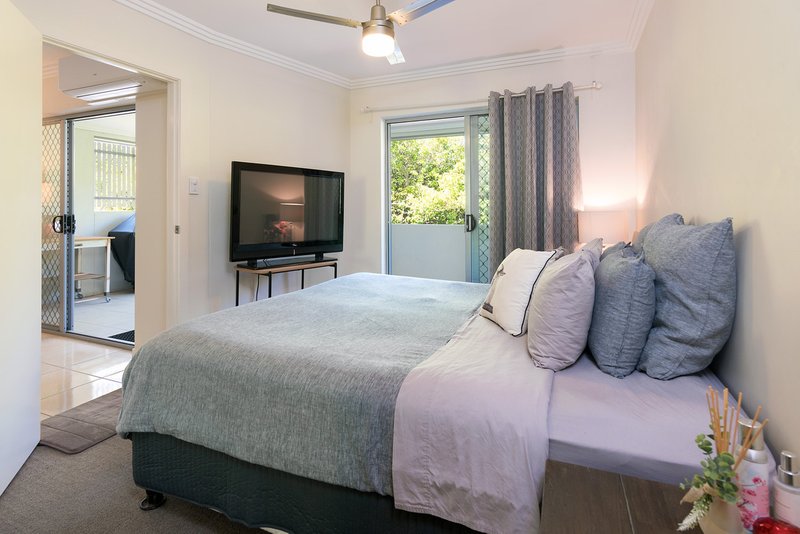 Photo - 2/20 Oriel Road, Clayfield QLD 4011 - Image 9