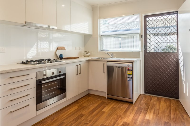 Photo - 2/20 Ormond Ave , Daw Park SA 5041 - Image 2