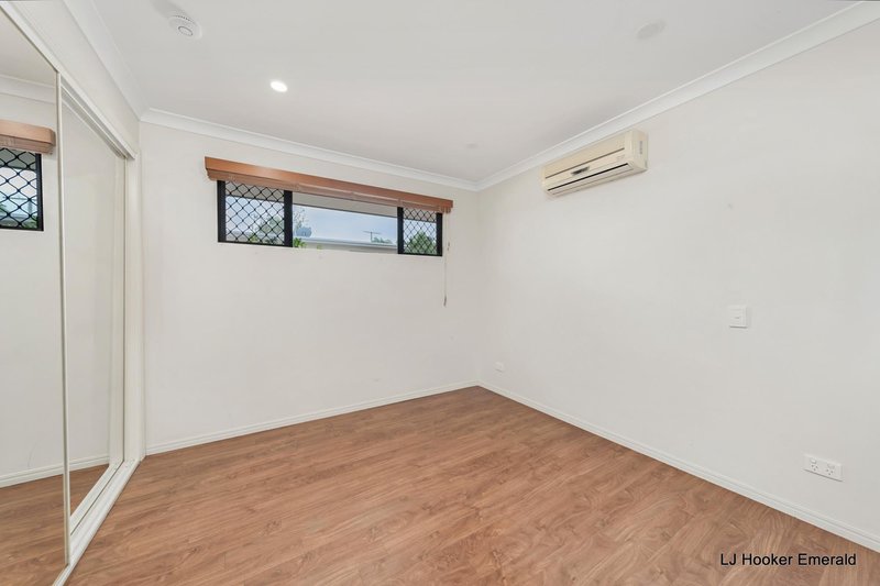 Photo - 2/20 Riverview Street, Emerald QLD 4720 - Image 13