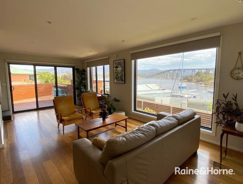 Photo - 2/20 Rosny Esplanade, Rosny TAS 7018 - Image 7