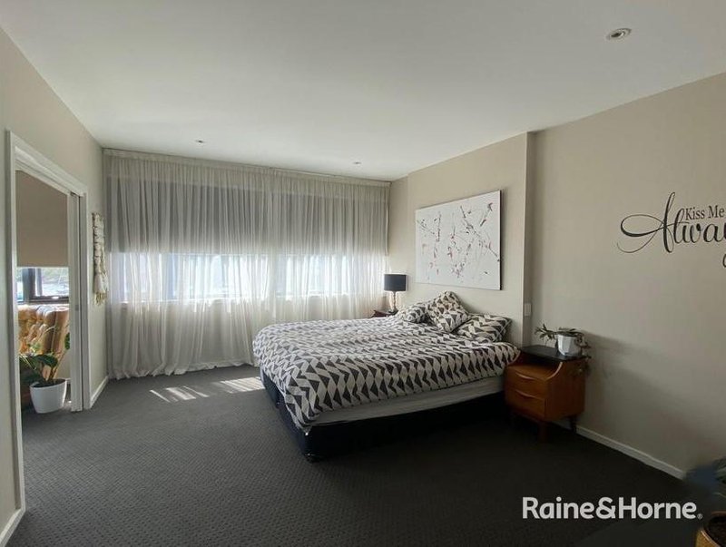 Photo - 2/20 Rosny Esplanade, Rosny TAS 7018 - Image 10