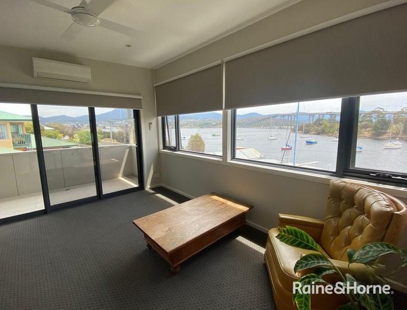 Photo - 2/20 Rosny Esplanade, Rosny TAS 7018 - Image 15