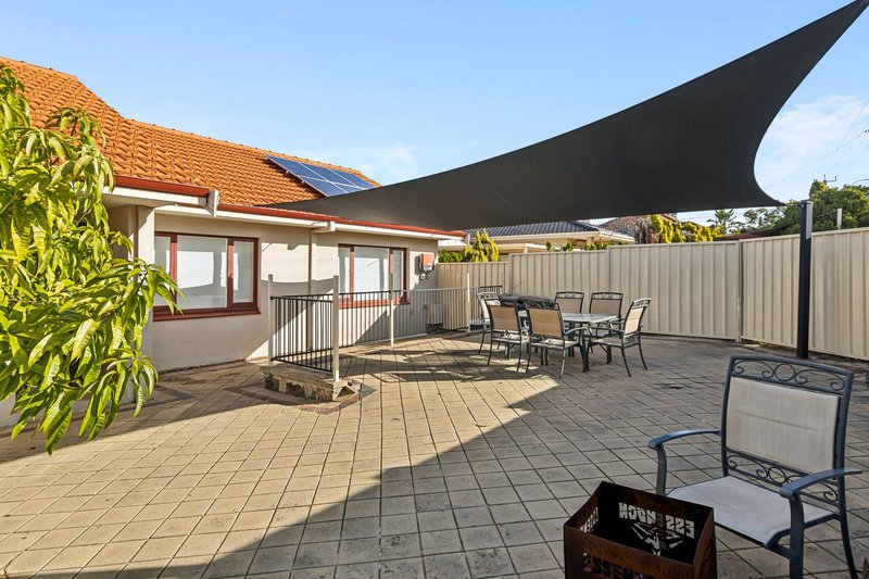 Photo - 220 Royal Street, Yokine WA 6060 - Image 3