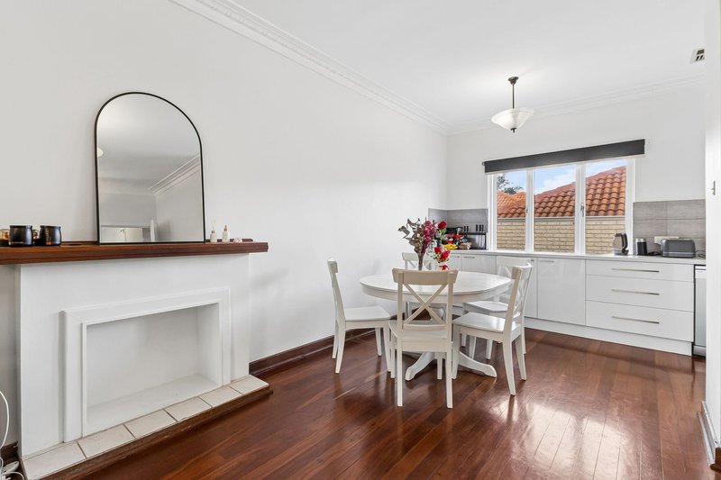 Photo - 220 Royal Street, Yokine WA 6060 - Image 4