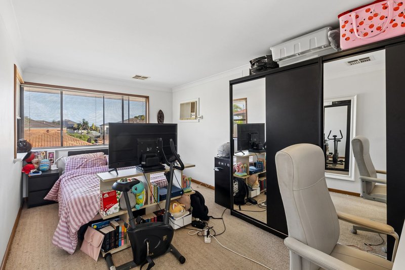 Photo - 220 Royal Street, Yokine WA 6060 - Image 17