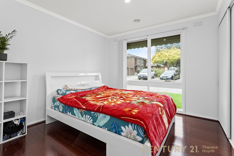 Photo - 2/20 Spring Road, Springvale South VIC 3172 - Image 8