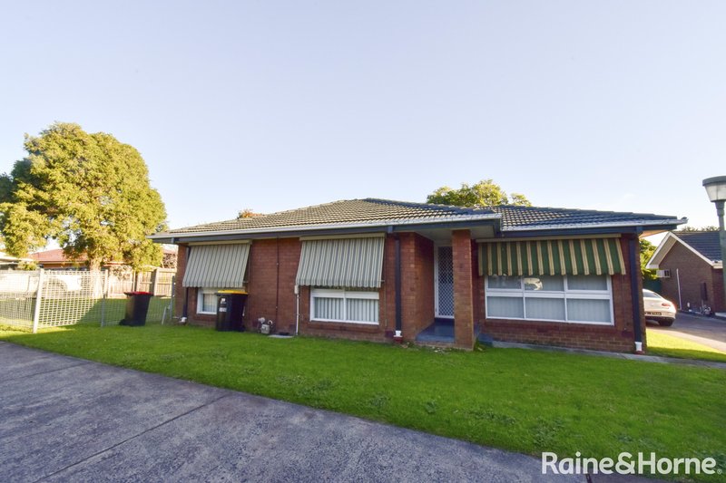Photo - 2/20 Spring Road, Springvale South VIC 3172 - Image 1